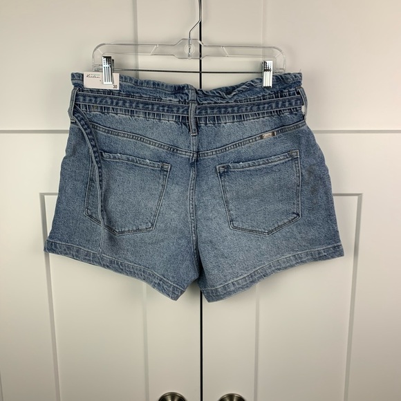 NEW Kancan size 32 high rise paper-bag Belted denim shorts - Picture 2 of 4